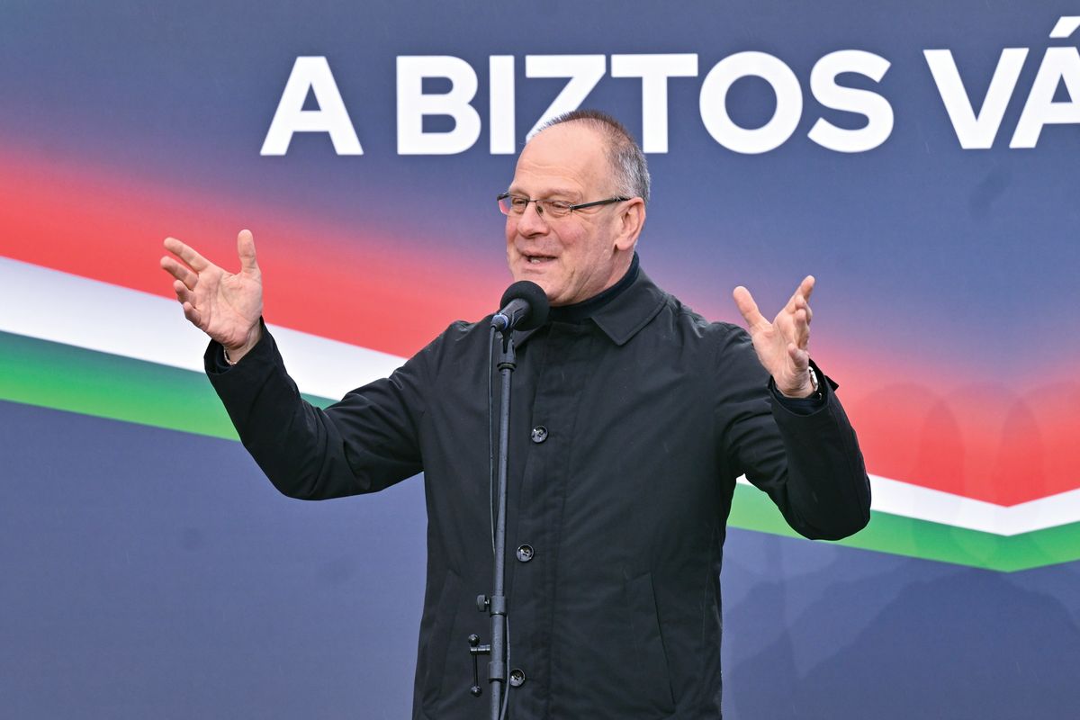 ORBÁN Viktor; NAVRACSICS Tibor