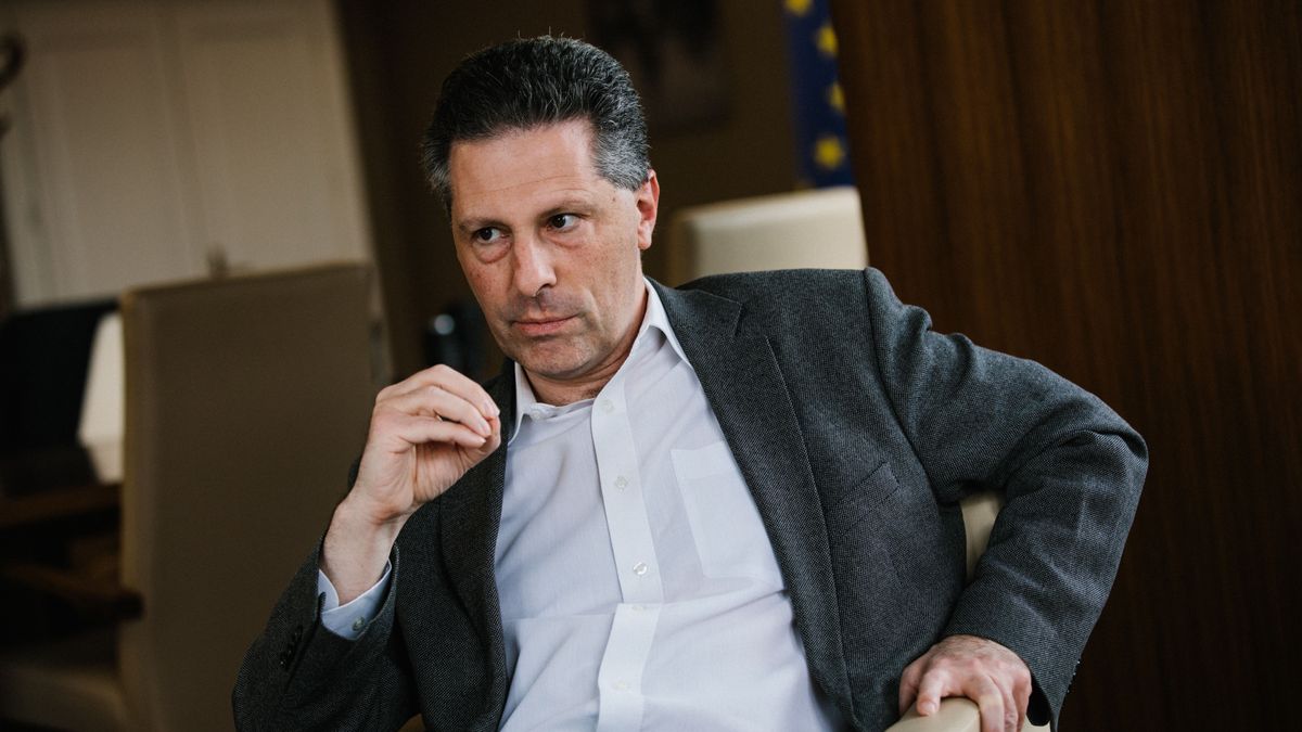 Schiffer András kőkemény jogi érveléssel ment neki Magyar Péter sógorának a Lex Orbán ügyében