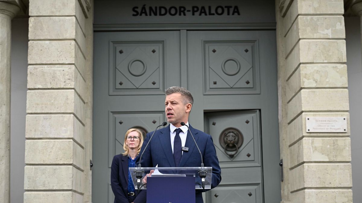 Szép új világ: Magyar Péter szerint garázdaság, ha bekiabálnak a beszédeibe (VIDEÓ)