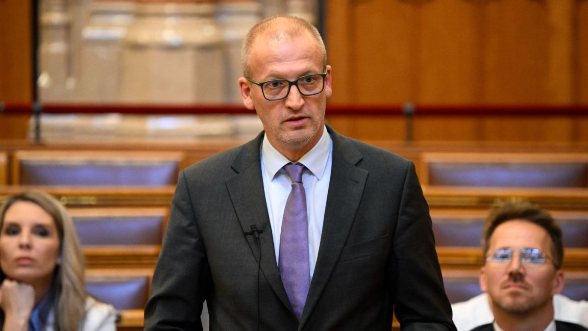 Tarr Zoltán visszavonta a Magyar Nemzeti Levéltár főigazgatójának vezetői megbizatását