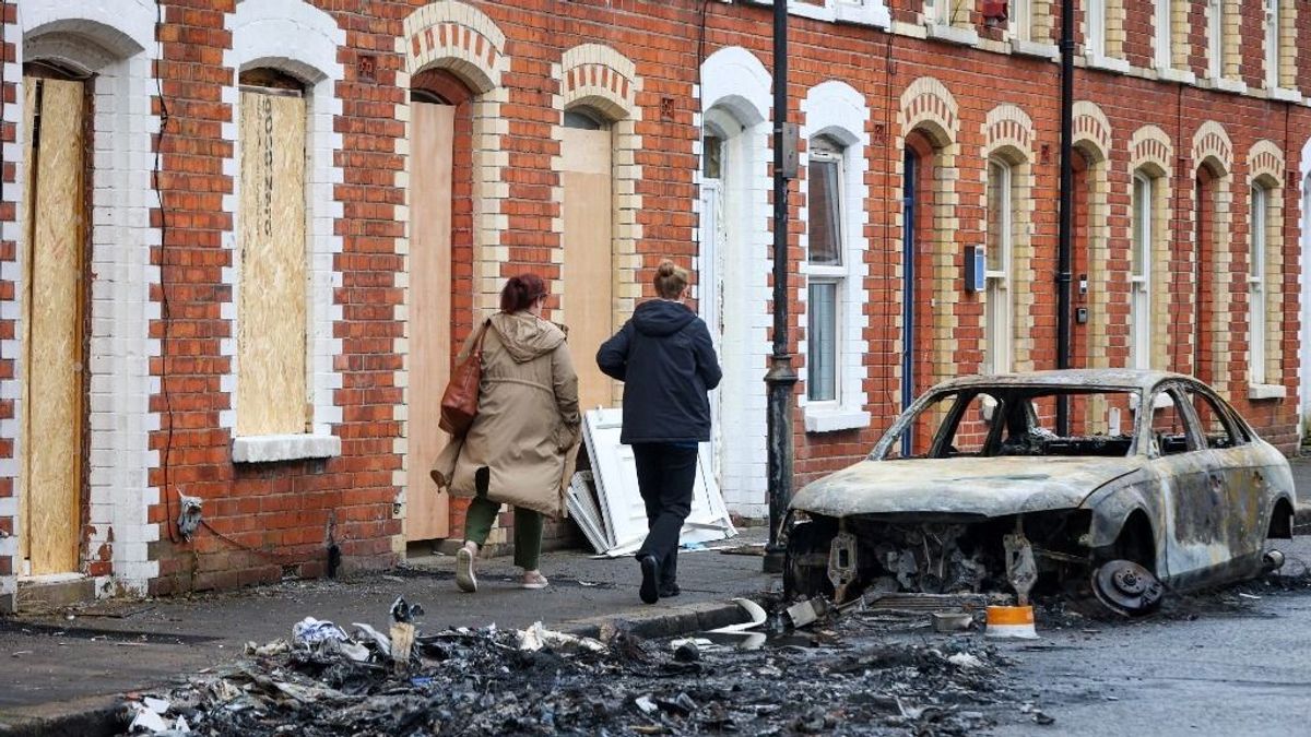 Belfastban örökké izzani fog a parázs