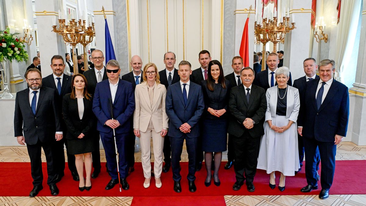 Milliárdosok kormánya