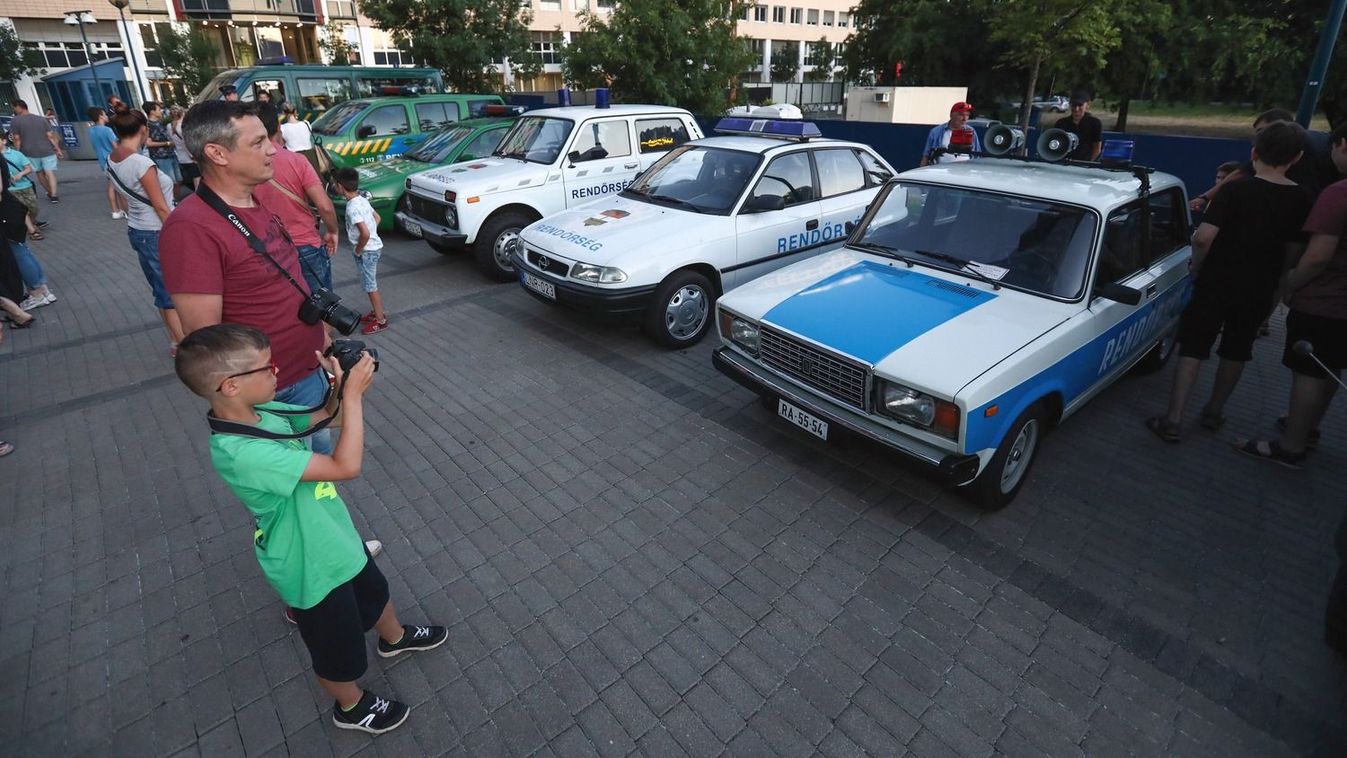Kinyílnak a Teve utcai Rendőrpalota kapui