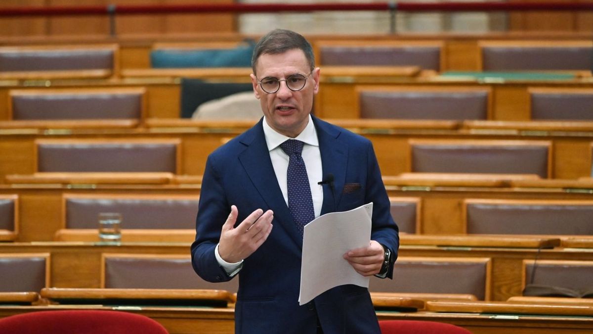 „Mire számítottak, akik a Tiszára szavaztak?” – Tuzson Bence is szót ejtett a kirúgott külügyi dolgozókról