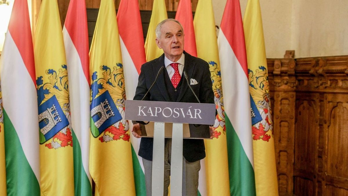 Kormány tárgyal a helyi önkormányzati szövetségekkel.