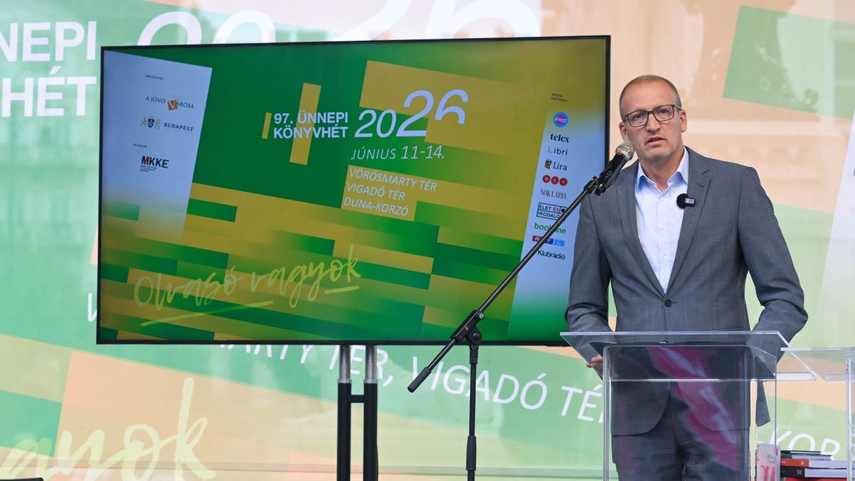A hét szűk esztendő és a fóliázás végét ígérik – megnyílt az Ünnepi Könyvhét