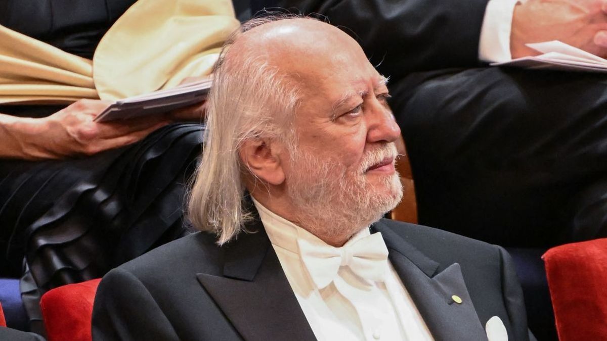 „Tarr Béla miatt néztem újra a Sátántangót” – Krasznahorkai László.