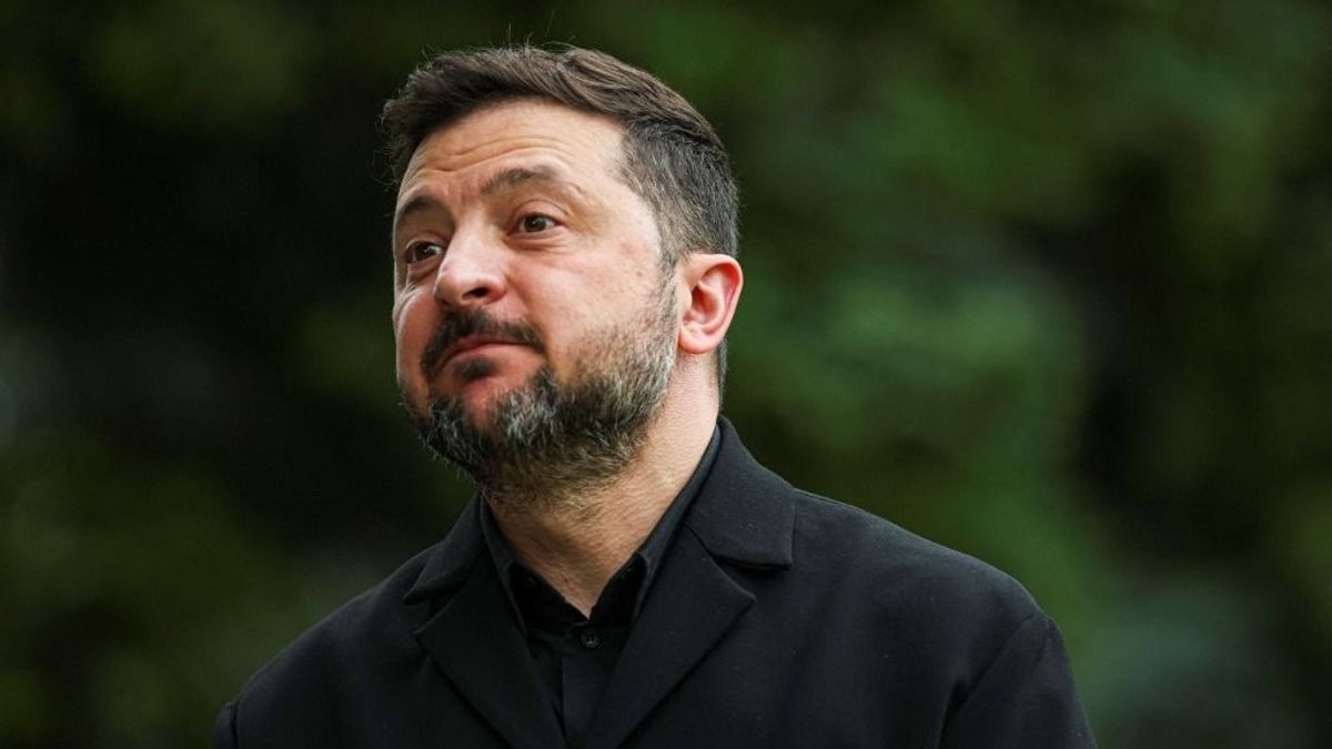 A Kremlből üzenték meg Zelenszkijnek: sok szeretettel várják Moszkvában, ha valóban tárgyalni akar