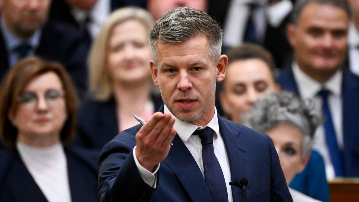 Kíméletlen: észak-koreai diktátorhoz hasonlították Magyar Pétert Ausztriában