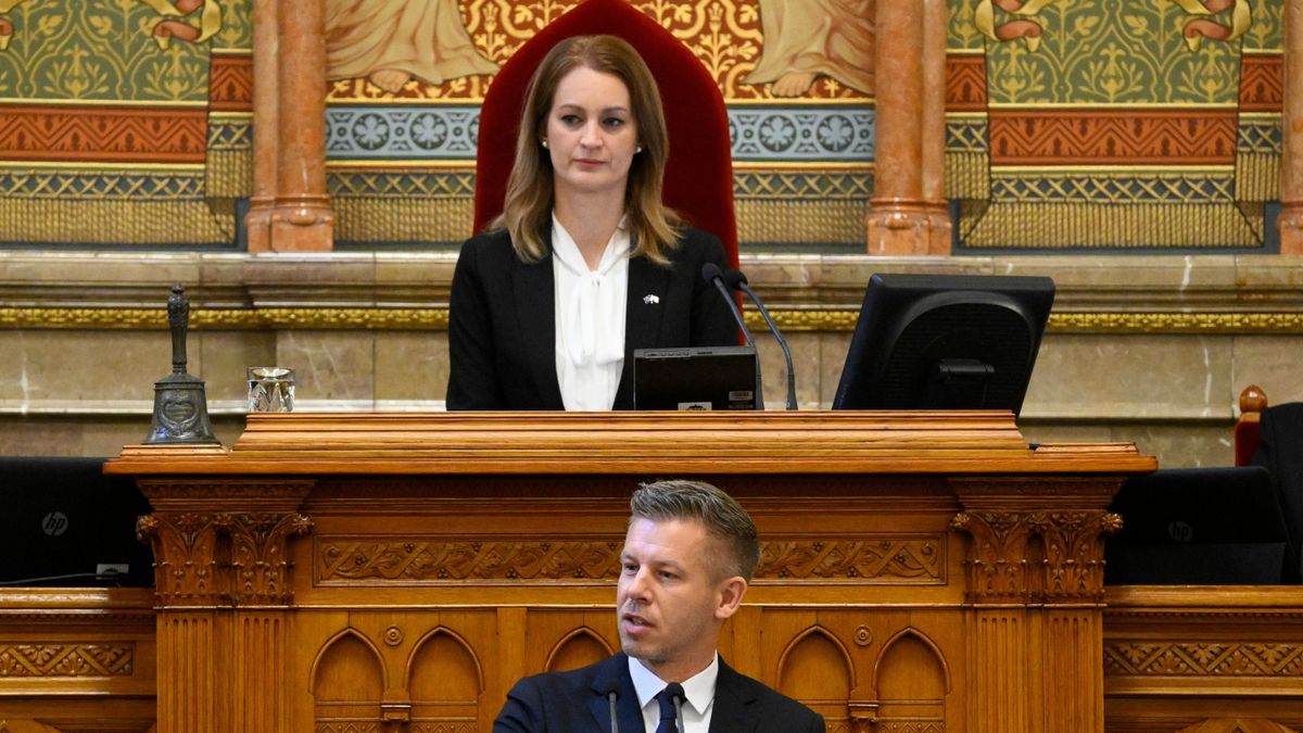 A miniszterelnök hölgyekhez való vállalhatatlan hozzáállása lassan mindenki számára nyilvánvalóvá válik