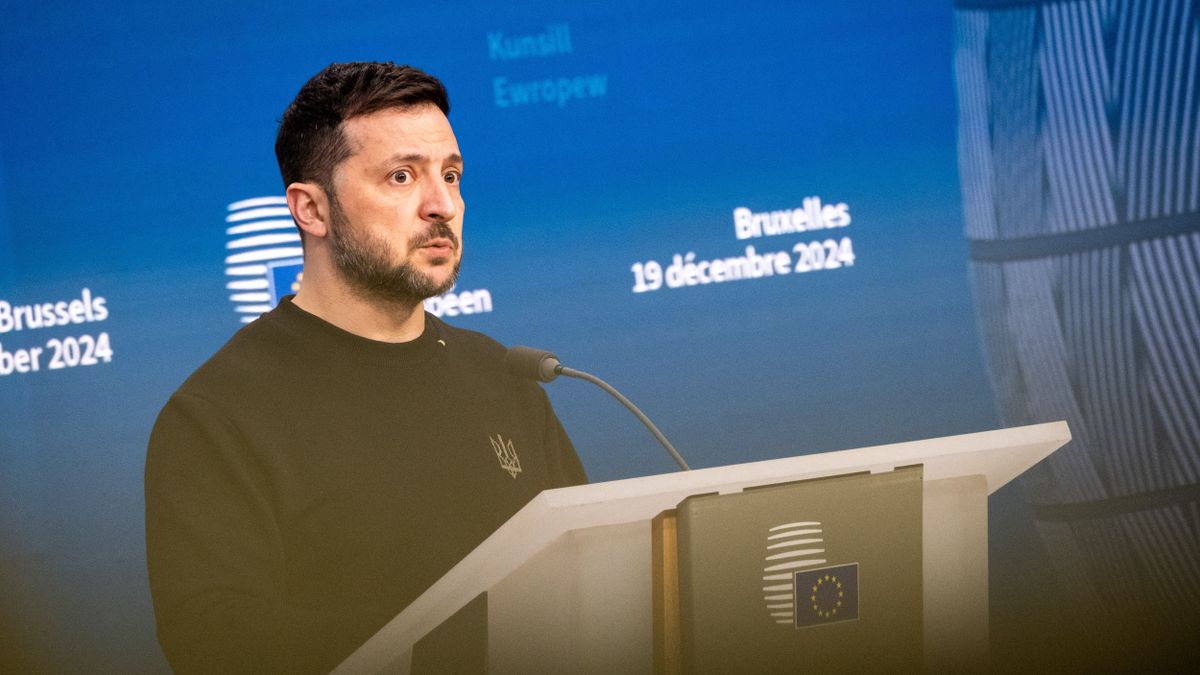 Zelenszkij megerősítette: Szentpétervár térségében mértek csapásokat az ukrán erők