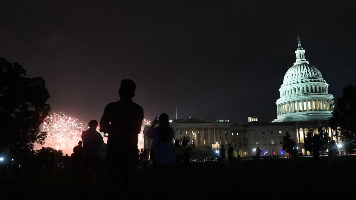 Nagy bulit akart csapni Trump, végül a teljes közönséget evakuálni kellett