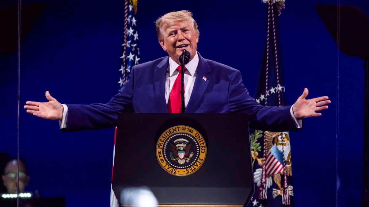 Elismerte Trump, ő járta ki a FIFA-nál a botrányos felmentést
