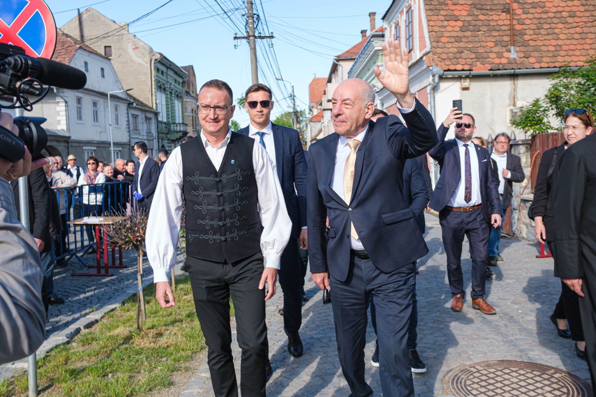 NAGY Zoltán; SZENT MIKLÓS; SULYOK Tamás