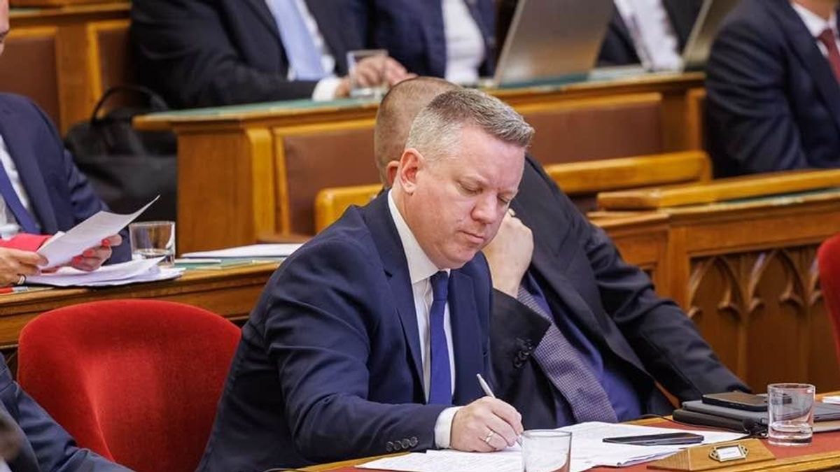 Magyar Péter belügyminiszterének azonnal mennie kell!