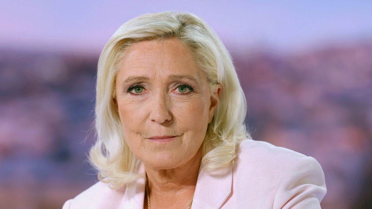 Marine Le Pen: A demokráciának nem tábora van, hanem szabályai, melyeket Magyar Péter lábbal tipor