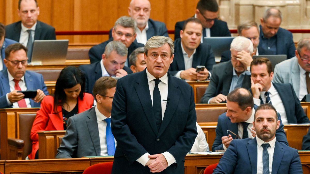 Fidesz: Kapitány István a Hormuzi-szoros első lezárásán mintegy 900 millió forintot keresett