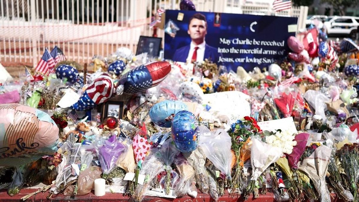 Eddig nem látott videókat mutattak be a bíróságon a Charlie Kirk-merényletről