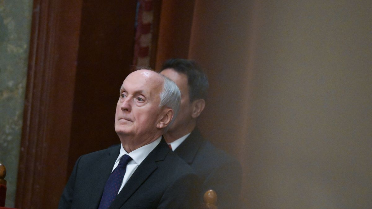 Köztársasági elnökké választották Baka Andrást