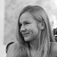 Tikvicki Dóra