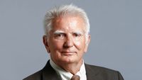 Pilhál György